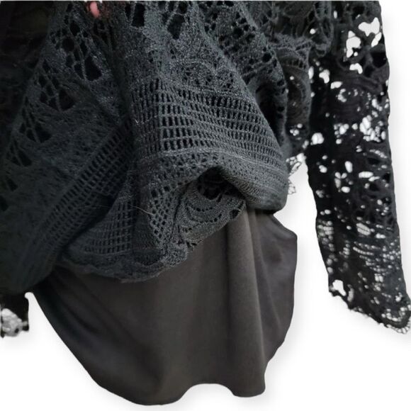 VERTIGO PARIS Boatneck Lace Top L Black VT34822 - Picture 6 of 6